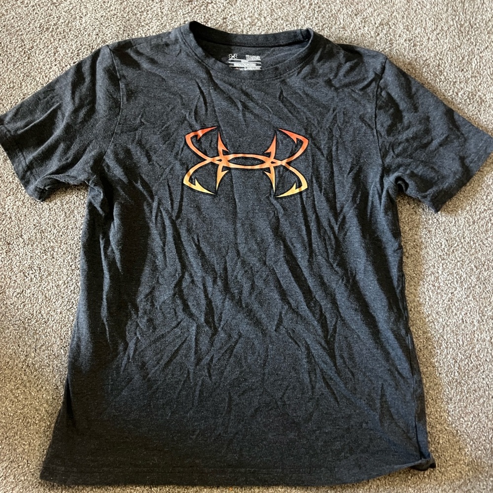 “Dropping Lines” Under Armor Loose T Shirt